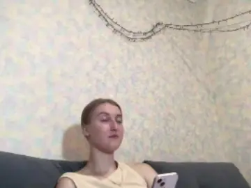 Bongacams Watch Live Sex Cams of DionneCrum