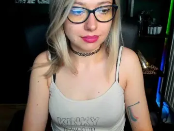 Bongacams Free Porn Cam of xxHeidiLove