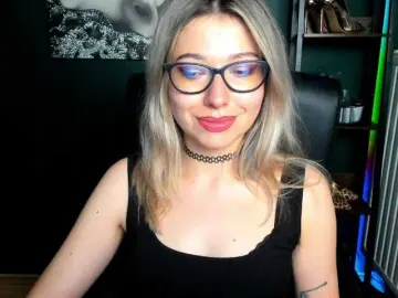 Bongacams Adult Webcam of xxHeidiLove