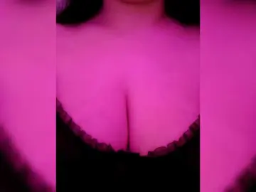 Bongacams Private Sex Chat of YennSI