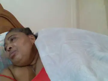 Bongacams Free Porn Cam of pussylips53