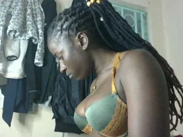 Bongacams Private Sex Chat of Slutybitch1
