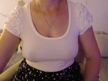 Bongacams Adult Video Chat of goodSnowQueen