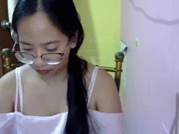 Bongacams Sex Cam of MystiqueMiss