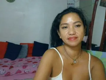 Bongacams Watch Live Sex Cams of jennahshampoo