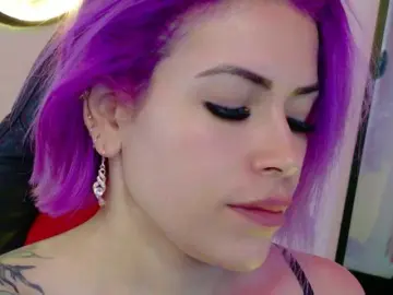 Bongacams Watch Live Sex Cams of Ivypoison10