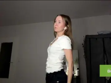 Bongacams Live Sex Cam of lisasmall