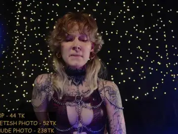 Bongacams Adult Webcam of LittleSpaceMouse-