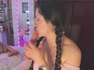 Cam4 Watch Live Sex Cams of Rapunzell__
