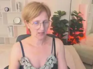 Cam4 Live Porn of ParisCherry