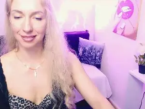 Cam4 Watch Live Sex Cams of ViktoriiaS_