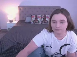 Cam4 Live Porn of MagicPeachh
