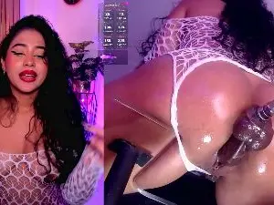 Cam4 Live Sex of NicoleJons_