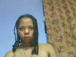 Cam4 Free Live Porn of rosah5