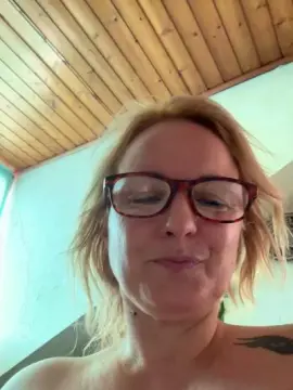 Cam4 Free Live Porn of lucestellata