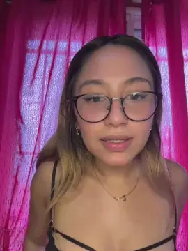 Cam4 Live Sex Cam of babychiara