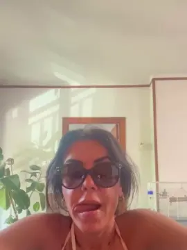 Cam4 Live Sex Cam of Casadas4