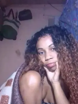 Cam4 Best live sex cam show of Rowane1