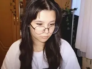 Cam4 Nude Webcam of KenishaKudzma