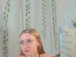 Cam4 Adult Webcam of ElviraYorio