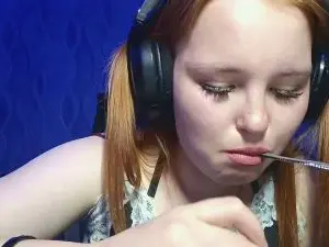 Cam4 Free Live Porn of KristiSantti