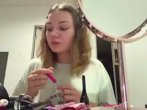 Cam4 Live Sex of TonaMccaleb