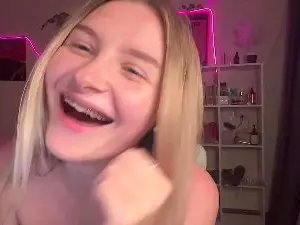 Cam4 Private Sex Chat of BlazingBlonde