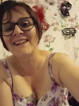 Cam4 Free Live Porn of sissidanse41