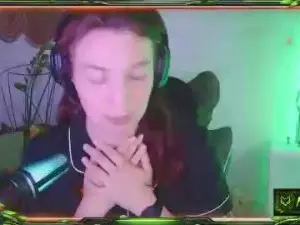 Cam4 Sex Chat of lovekiitsune