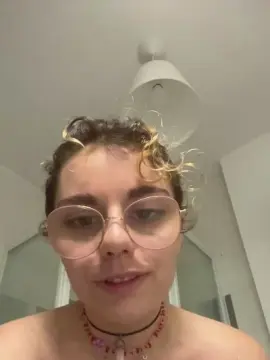 Cam4 Private Sex Chat of Emy_2002
