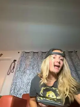 Cam4 Private Sex Chat of LetsshowitALL