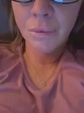 Cam4 Live Sex Cam of Lucy_Louxx