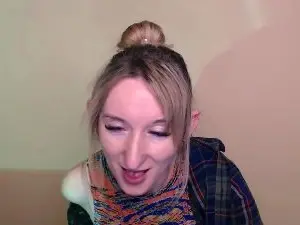 Cam4 Best Webcam of LillyBluee