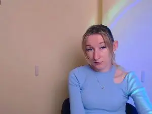 Cam4 Watch Live Sex Cams of LillyBluee