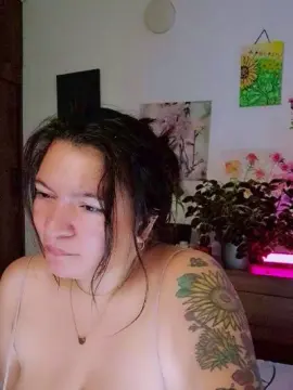 Cam4 Private Sex Chat of CrazyMom69