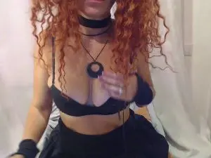 Cam4 Free Live Porn of sexywitch30