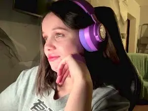 Cam4 Nude Webcam of KamalaHelfrich