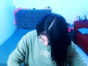 Cam4 Adult Video Chat of alisoncumgirl