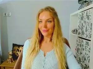 Cam4 Nude Webcam of AulloraBody