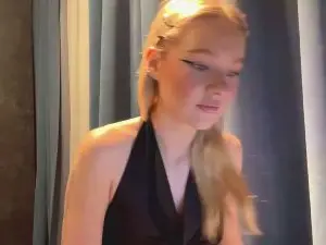 Cam4 Adult Video Chat of LilliamToo