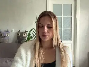Cam4 Free Porn Cam of NydiaYauck