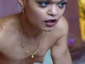 Cam4 Adult Webcam of MaiaMini