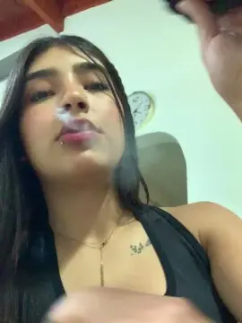 Cam4 Free Live Porn of Miel98