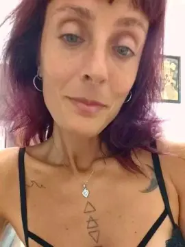 Cam4 Adult Video Chat of Caledoniax2