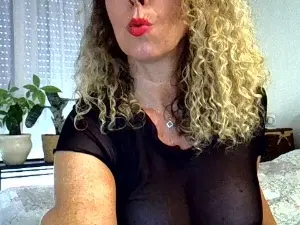 Cam4 Live Porn of paulastar3