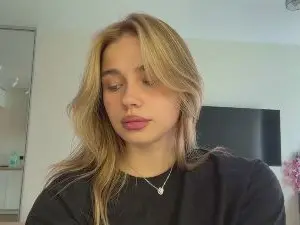 Cam4 Live Porn of LindseyWatah