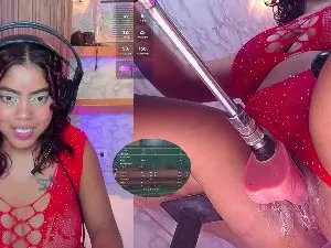 Cam4 Live Sex of NinaCapelli_