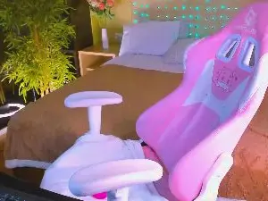 Cam4 Best live sex cam show of Debbi_Taylor