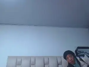 Cam4 Watch Live Sex Cams of esmeralda_bk