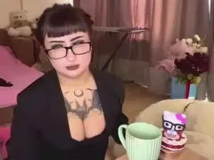 Cam4 Watch Live Sex Cams of RoxaneMiceli